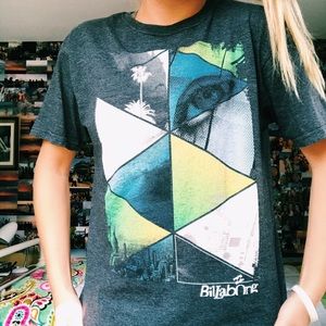Billabong gray t shirt